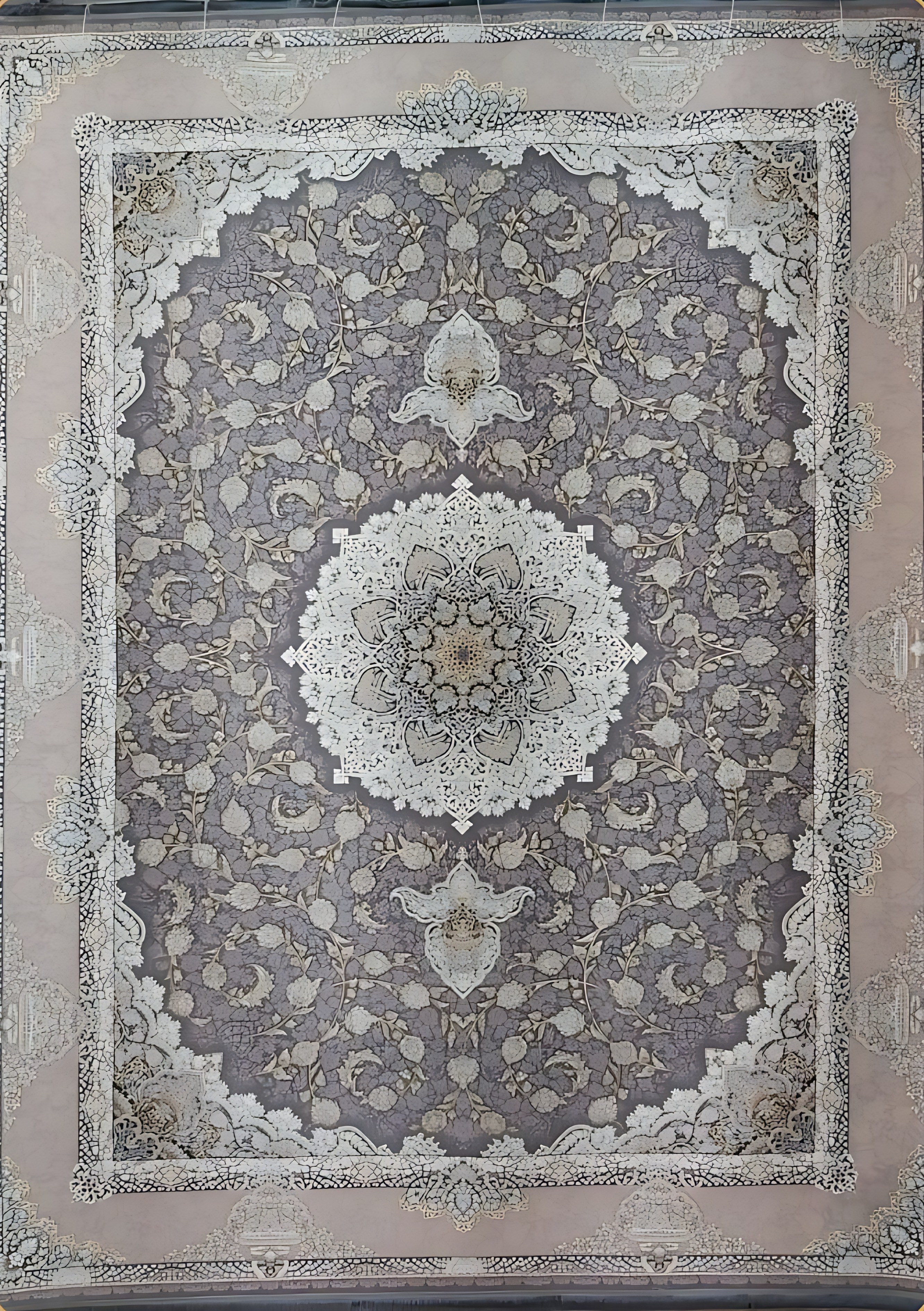 نهال دلفینی طرح برجسته